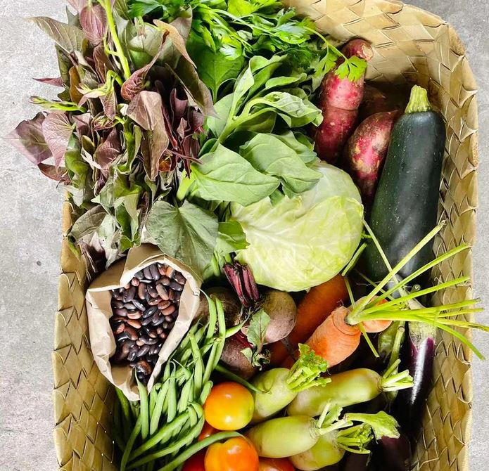 delivery and timing of buying and delivery to ensure freshness of ingredients for the workplace food
